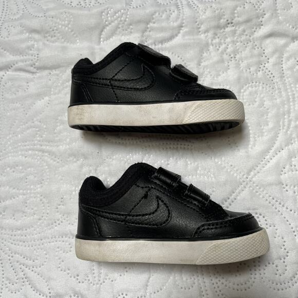 Nike Capri 3 Leather Sneakers Size 5 - Picture 3 of 10